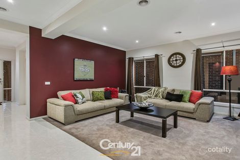 Property photo of 10 Everly Circuit Pakenham VIC 3810