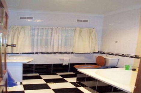 Property photo of 10 Drysdale Avenue Picnic Point NSW 2213