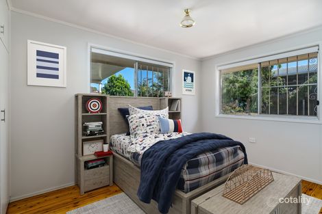Property photo of 52 Sardon Street Centenary Heights QLD 4350