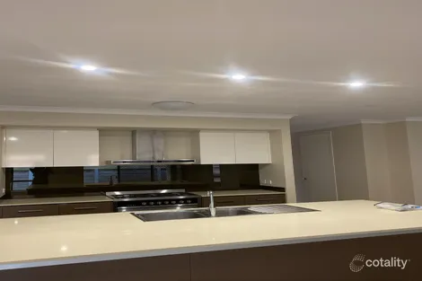 Property photo of 492 Gainsborough Drive Pimpama QLD 4209