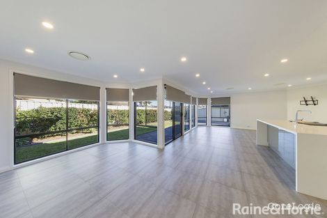 Property photo of 5 Boronia Drive Voyager Point NSW 2172