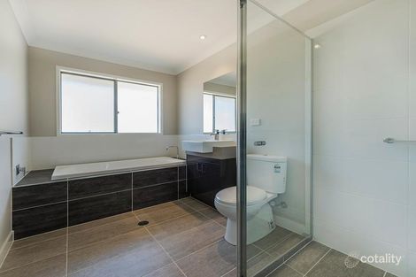 Property photo of 4 Muhammad Street Doolandella QLD 4077