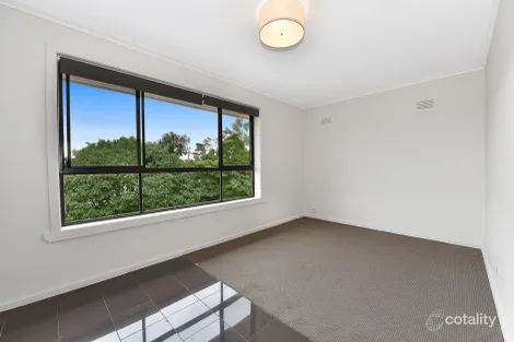 Property photo of 7/13 McCulloch Street Essendon North VIC 3041