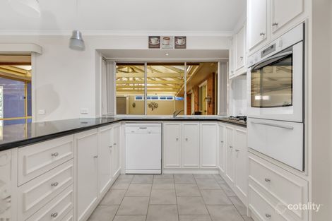 Property photo of 32 Grant Avenue Werribee VIC 3030
