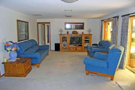 Property photo of 97 Bicentennial Drive Jerrabomberra NSW 2619