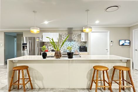 Property photo of 9 Silverton Place Kensington Grove QLD 4341