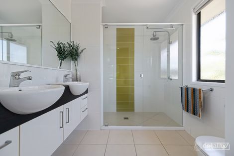 Property photo of 6 Ridgeline Drive Tanby QLD 4703
