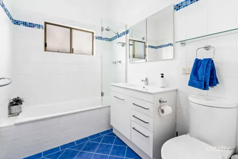 Property photo of 137 Veterans Parade Narrabeen NSW 2101