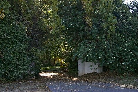 9 Wilkie St, South Guildford, WA 6055