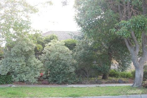 77 Parkmore Rd, Bentleigh East, VIC 3165