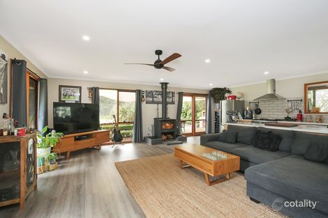 Property photo of 9 Koallah-Pomborneit Road Pomborneit VIC 3260