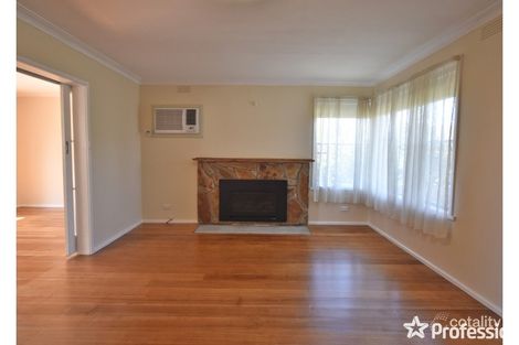 Property photo of 104 Manchester Road Mooroolbark VIC 3138