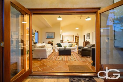 Property photo of 17 Central Avenue Beaconsfield WA 6162