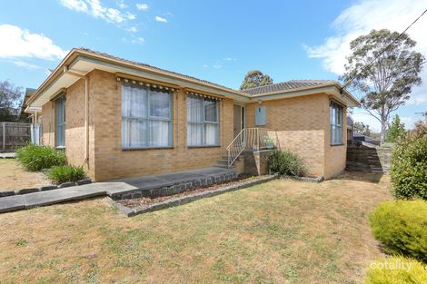 69 Bellara Dr, Mooroolbark, VIC 3138