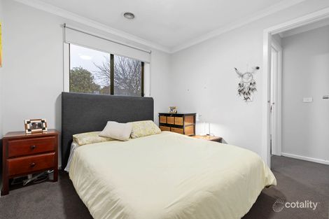 Property photo of 100 Giot Drive Wendouree VIC 3355