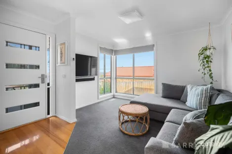 Property photo of 105 Eagle Drive Pakenham VIC 3810