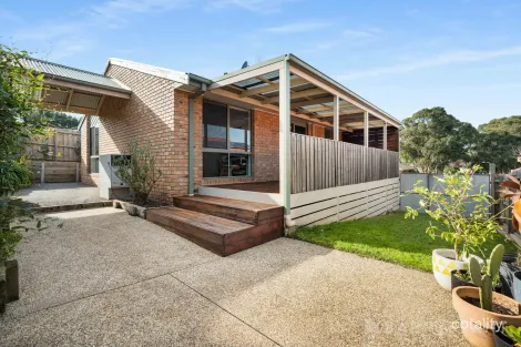 Property photo of 105 Eagle Drive Pakenham VIC 3810