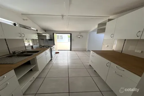 55 Kings Rd, Russell Island, QLD 4184