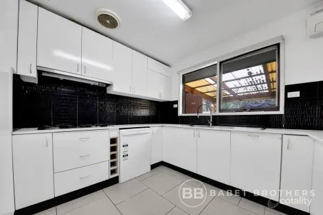 Property photo of 35 Springfield Crescent Hampton Park VIC 3976