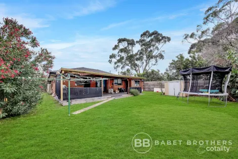 Property photo of 35 Springfield Crescent Hampton Park VIC 3976