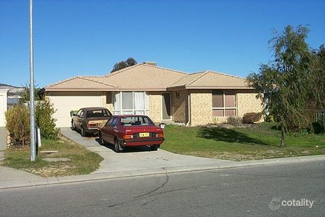 5 Aroona Way, Maddington, WA 6109