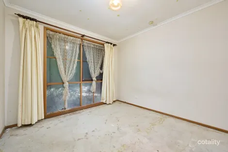 Property photo of 42 General Joshua Drive Hampton Park VIC 3976