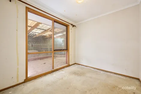 Property photo of 42 General Joshua Drive Hampton Park VIC 3976