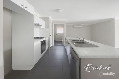 Property photo of 4 Marshall Avenue Ropes Crossing NSW 2760