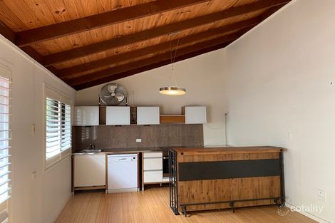Property photo of 1/43 Mountain View Avenue Miami QLD 4220