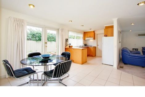 Property photo of 2/23 Asquith Street Box Hill South VIC 3128