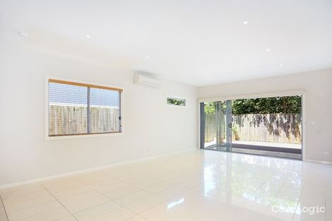 Property photo of 2/9 Bradley Avenue Kedron QLD 4031
