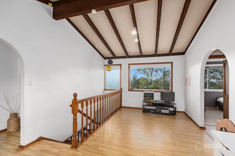 Property photo of 17 Caley Crescent Lapstone NSW 2773