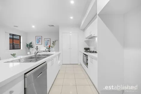 Property photo of 132 Haze Drive Point Cook VIC 3030
