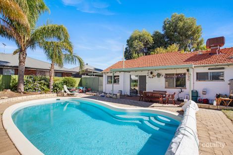 30 Currawong Way, Thornlie, WA 6108