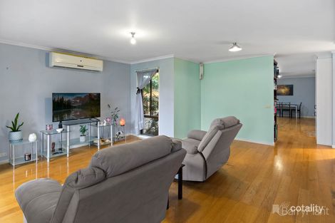 Property photo of 10 Herald Court Narre Warren VIC 3805