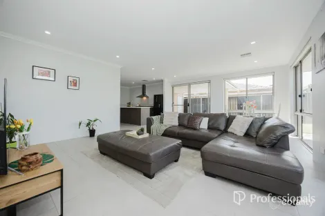 Property photo of 7A Hythe Road Marangaroo WA 6064