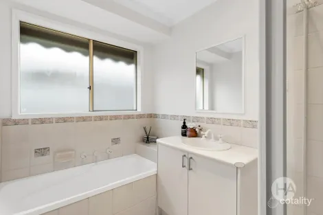 Property photo of 2/16 Clarkestown Avenue Mount Eliza VIC 3930