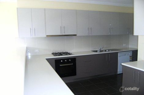 Property photo of 6 Ravenswood Walk Cairnlea VIC 3023
