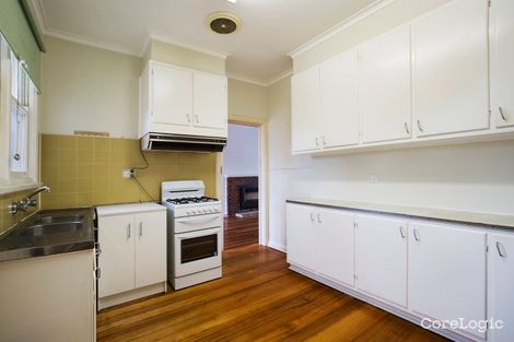 Property photo of 4 Yaralla Road Bentleigh East VIC 3165