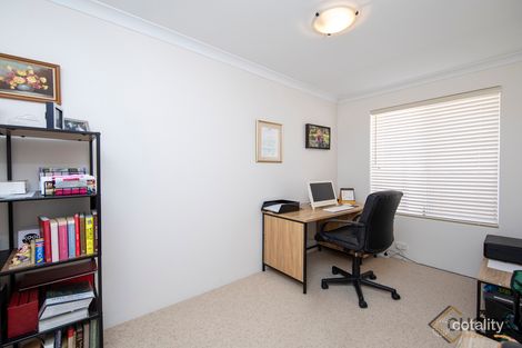 Property photo of 21 Matuka Mews Maida Vale WA 6057