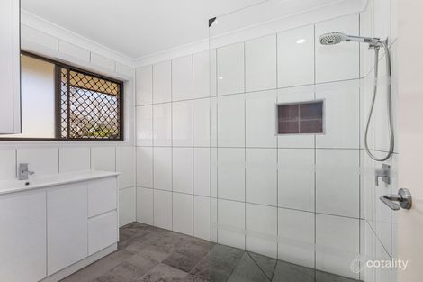 Property photo of 61 Fawkner Crescent Barellan Point QLD 4306