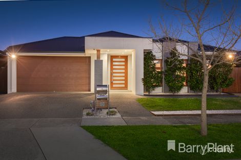 Property photo of 16 Newstead Street Keysborough VIC 3173