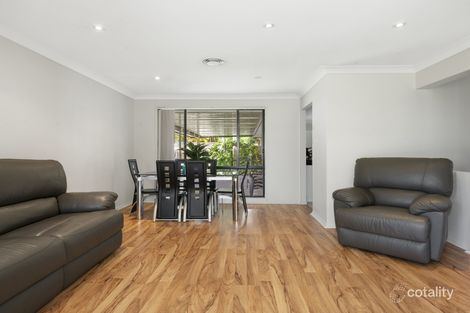 Property photo of 4 Oakridge Place Woongarrah NSW 2259