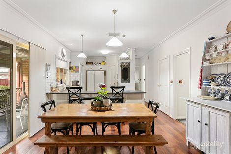 Property photo of 12 Mayfield Parade Strathdale VIC 3550
