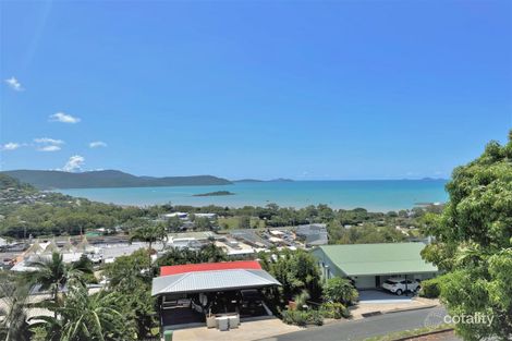 Property photo of 8 Woodwark Crescent Cannonvale QLD 4802