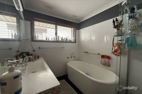 Property photo of 111 Ingall Street Mayfield NSW 2304