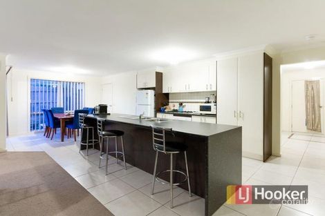 Property photo of 9 Renlik Court Pakenham VIC 3810