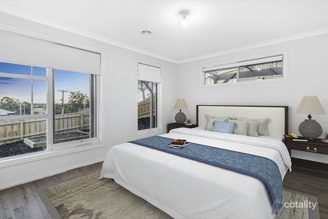 Property photo of 1 Bandicoot Drive Garfield VIC 3814