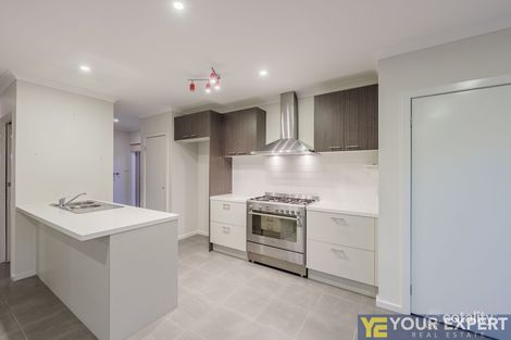 Property photo of 12 Wilkiea Crescent Cranbourne North VIC 3977