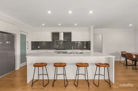 Property photo of 21 George Cutter Avenue Renwick NSW 2575